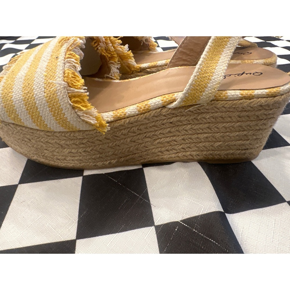 Qupid Womens Yellow White Striped Fringe Espadrille Platform Wedge Sandals 10 - Picture 4 of 7